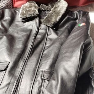 100% Men's Leather Jacket